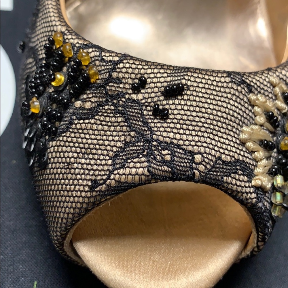 Badgley Mischka 'Stella' Pump - Picture 5 of 16